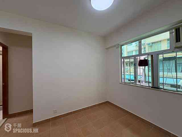 Sai Ying Pun - Hing Wah House 01