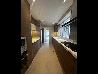 Tai Hang - Swiss Towers 12