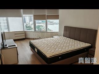 Wan Chai - Convention Plaza Apartments 02