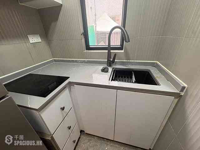 Sai Ying Pun - 264-268, Queen's Road West 10