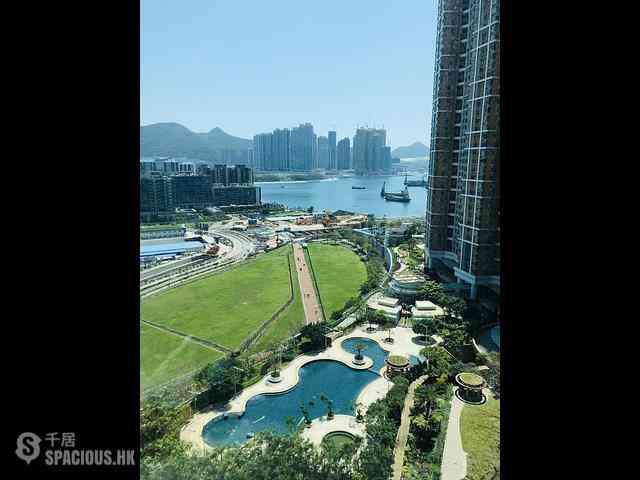 调景岭 - 维景湾畔 01