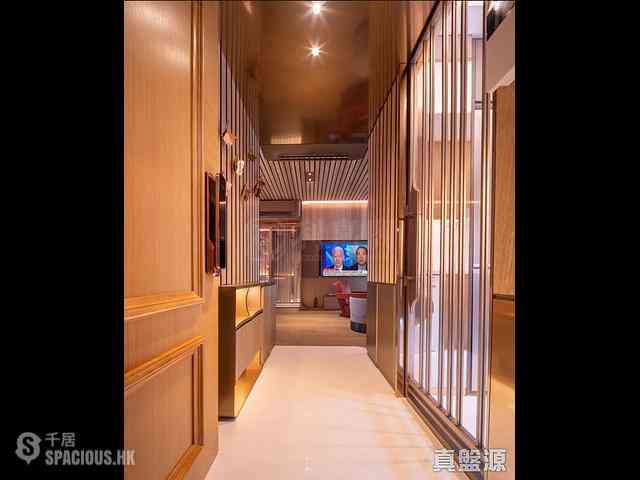 Mid Levels Central - Hillsborough Court 03
