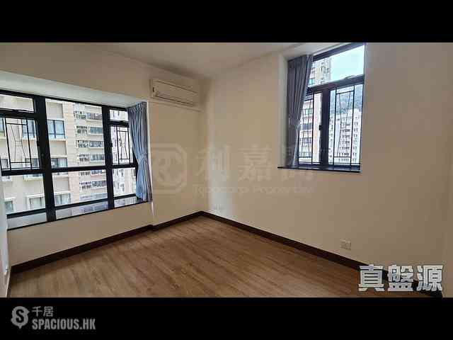 Mid Levels Central - The Grand Panorama Block 1 07