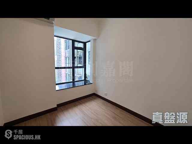 Mid Levels Central - The Grand Panorama Block 1 05
