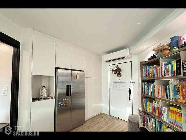 Tai Kok Tsui - Park Avenue Phase 1 Block 7 03