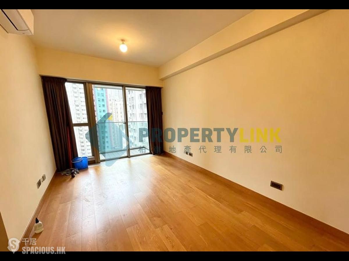 Sai Ying Pun - The Nova 01