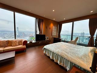 Mid Levels Central - Azura 08