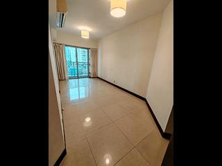 Kennedy Town - The Merton Tower 1 02