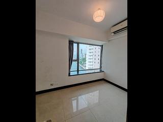 Kennedy Town - The Merton Tower 1 05