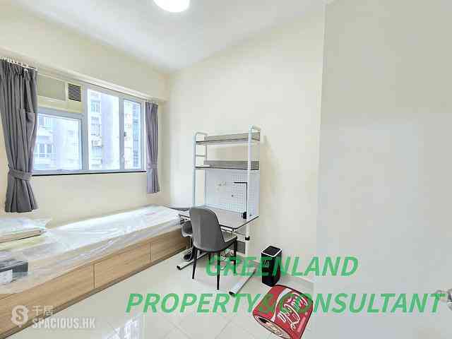 Mid Levels West - Bonanza Court 05