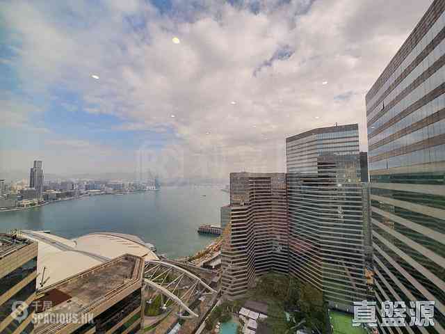 Wan Chai - Convention Plaza Apartments 02