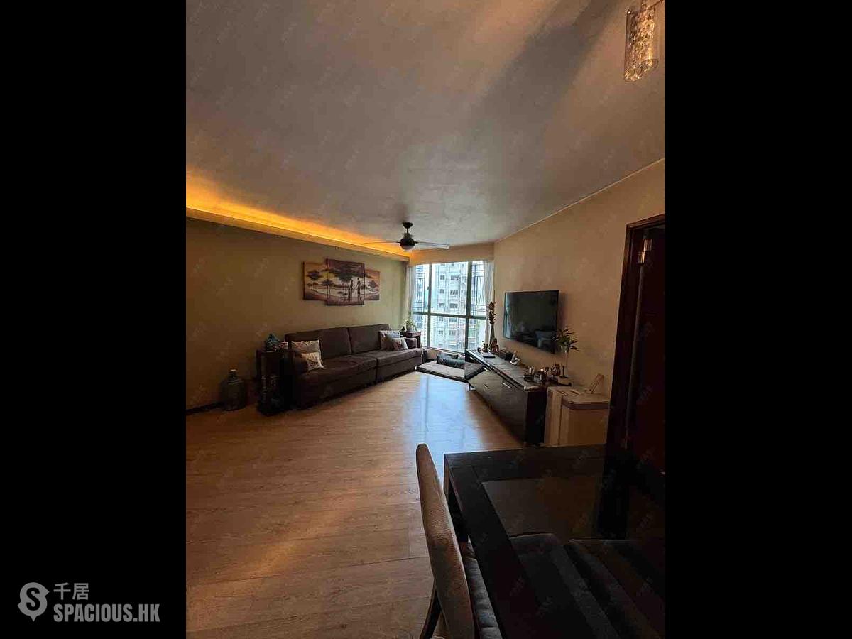 Mid Levels Central - Goldwin Heights 01