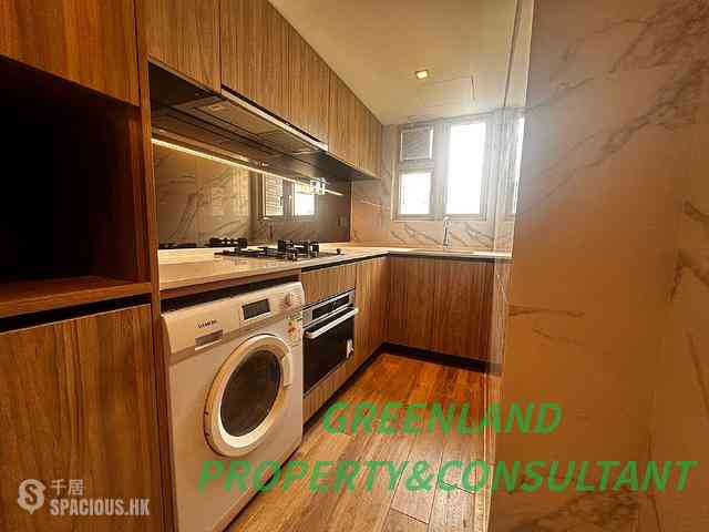 Mid Levels Central - St. Joan Court 04