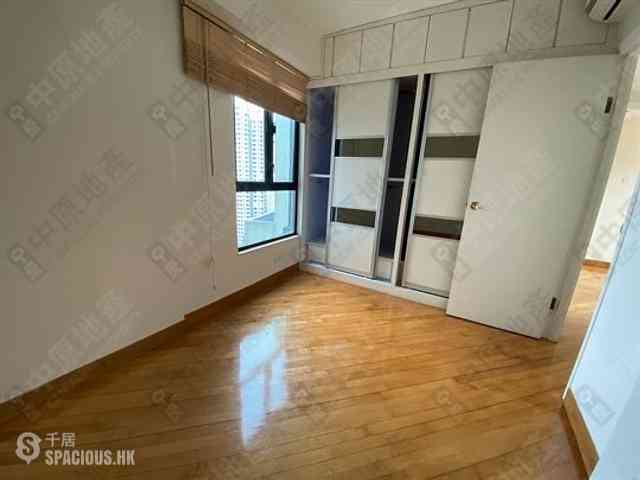 Mid Levels West - Wilton Place 06