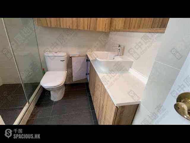 Mid Levels West - Wilton Place 12
