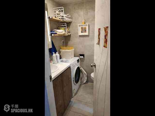 Sai Ying Pun - Tak Tung House 11