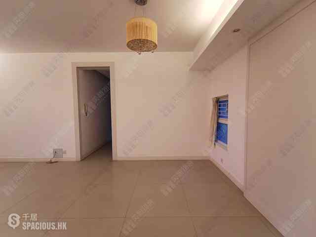Repulse Bay - The Brentwood 06