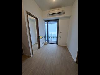 Sai Ying Pun - Des Voeux W Residence 03
