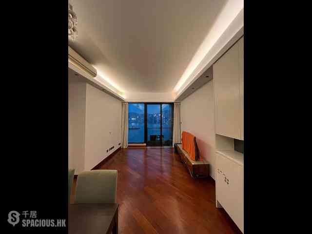 West Kowloon - The Arch 03