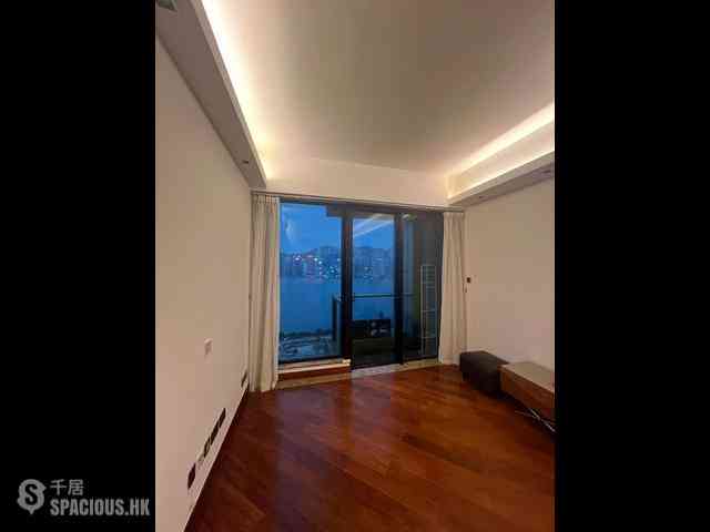 West Kowloon - The Arch 07
