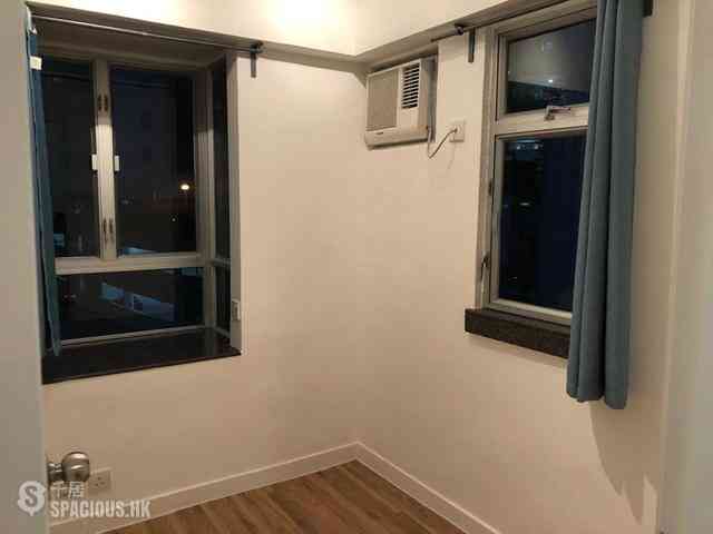 Mid Levels Central - Windsor Court 05