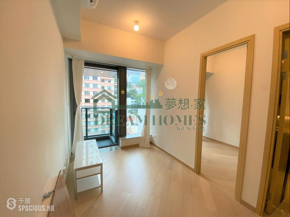 Shek Tong Tsui - Novum West 01