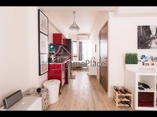 Central - 14, Gough Street 04