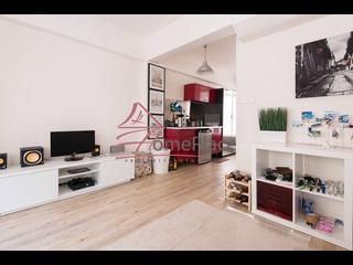 Central - 14, Gough Street 03