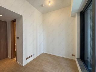 Sai Ying Pun - Des Voeux W Residence 02