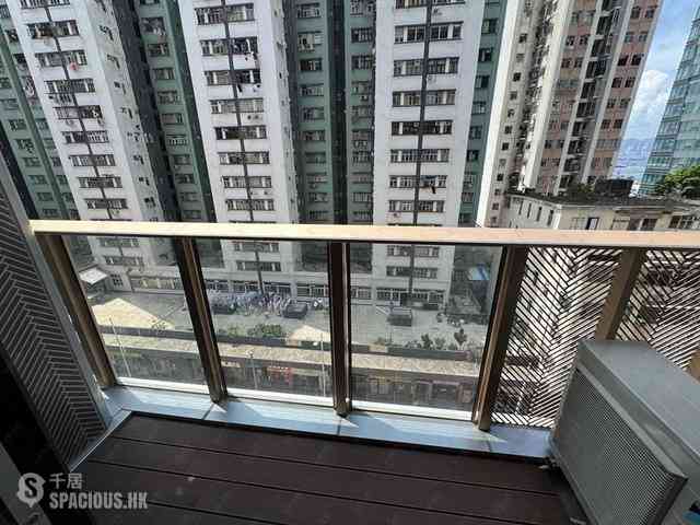 Sai Ying Pun - Des Voeux W Residence 06