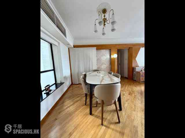 Mid Levels Central - The Grand Panorama Block 2 02