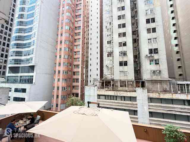 灣仔 - 金碧大廈 02