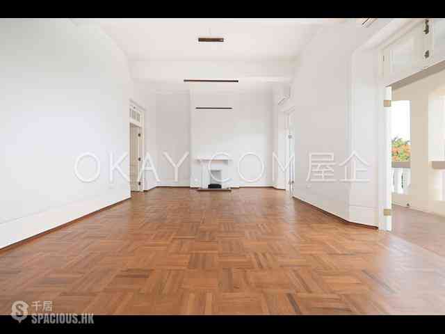 Pok Fu Lam - Felix Villas 11