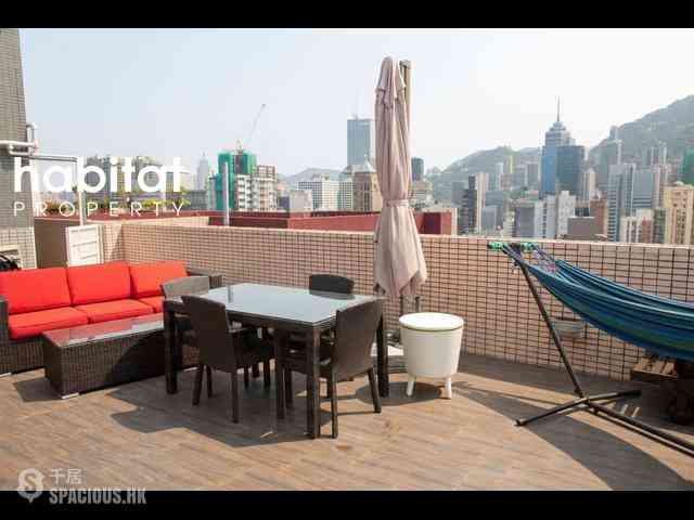 Central - Hollywood Terrace 01