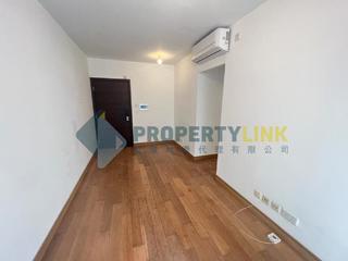 Soho - Centrestage 04