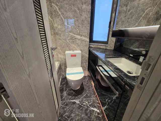 Wong Chuk Hang - The Southside Phase 3C Blue Coast II Tower 5 02