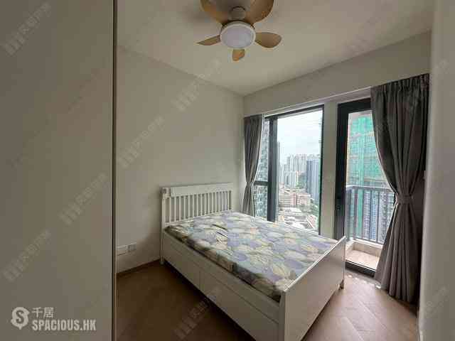 Wong Chuk Hang - The Southside Phase 1 Southland Tower 2A 03