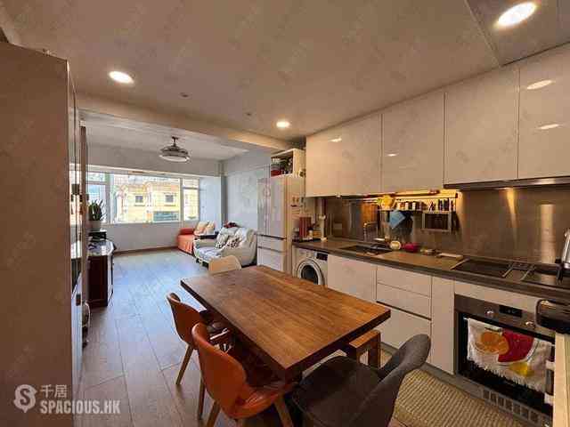 Causeway Bay - Bay View Mansion Block B 12