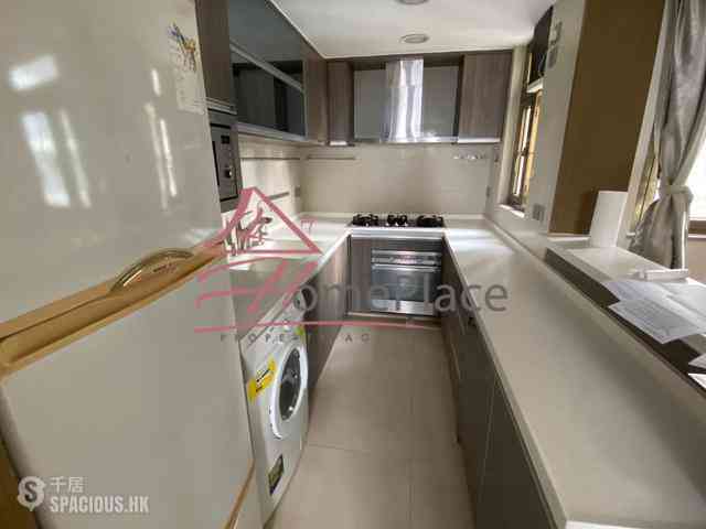 Soho - Caravan Court 03