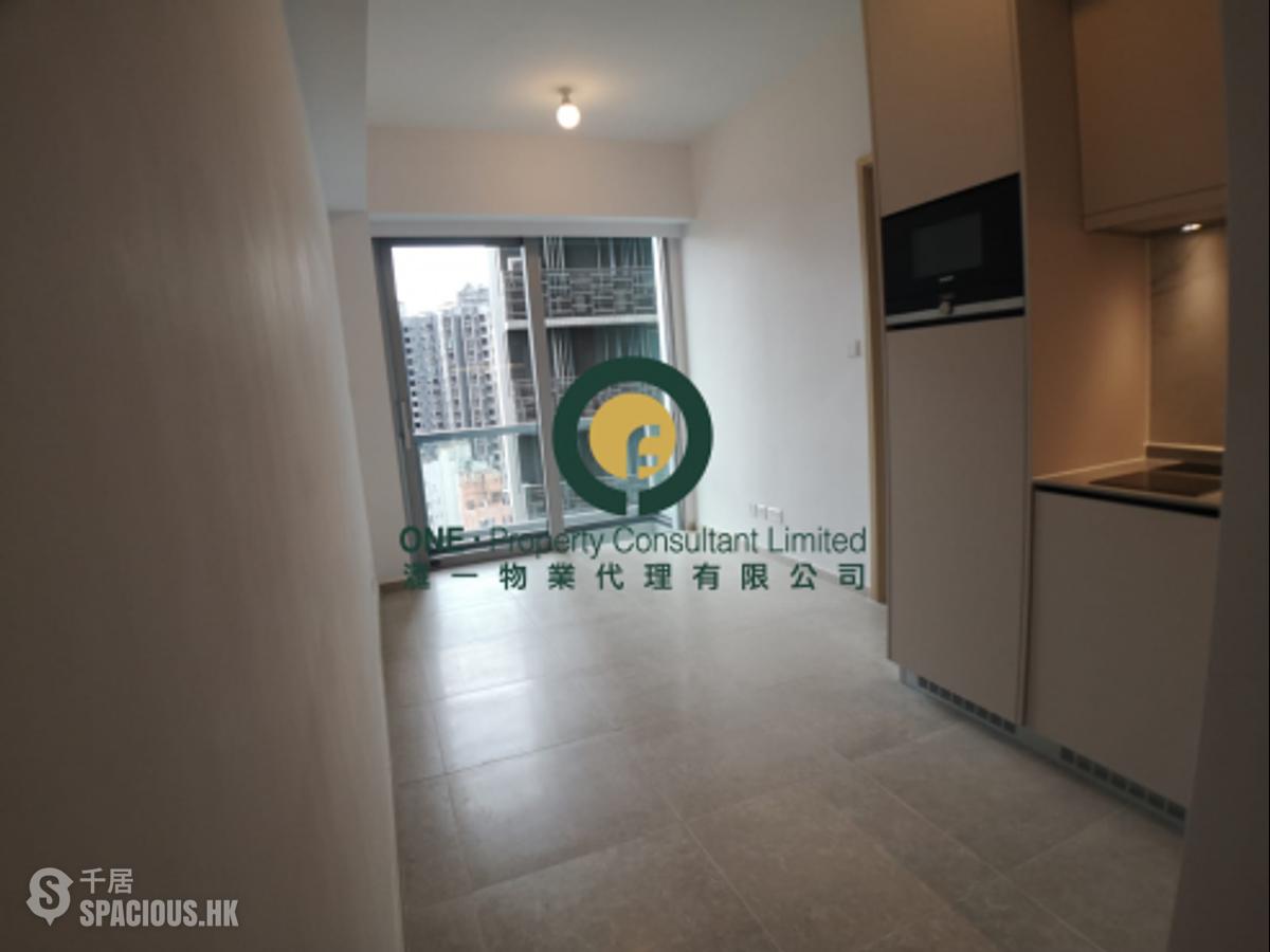 Sai Ying Pun - No.8 Hing Hon Road (Resiglow-Bonham) 01
