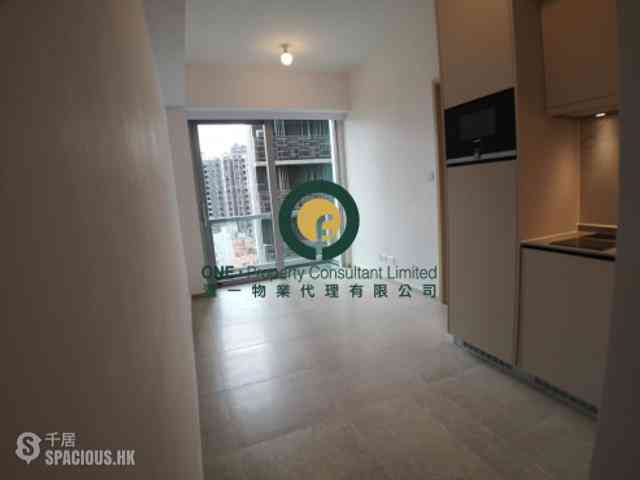 Sai Ying Pun - No.8 Hing Hon Road (Resiglow-Bonham) 01