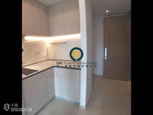 Sai Ying Pun - No.8 Hing Hon Road (Resiglow-Bonham) 03
