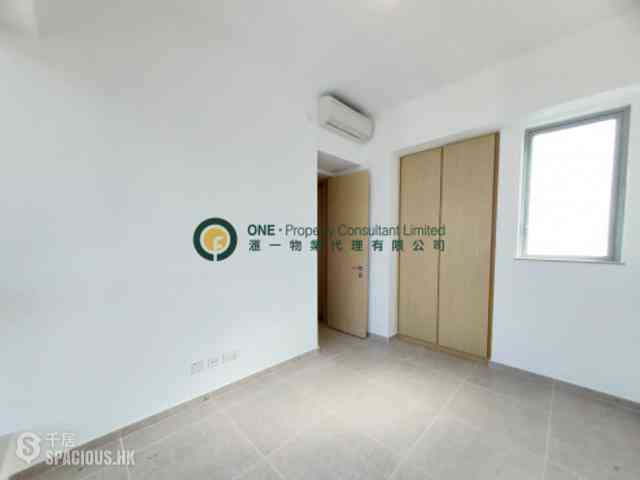 Sai Ying Pun - No.8 Hing Hon Road (Resiglow-Bonham) 05