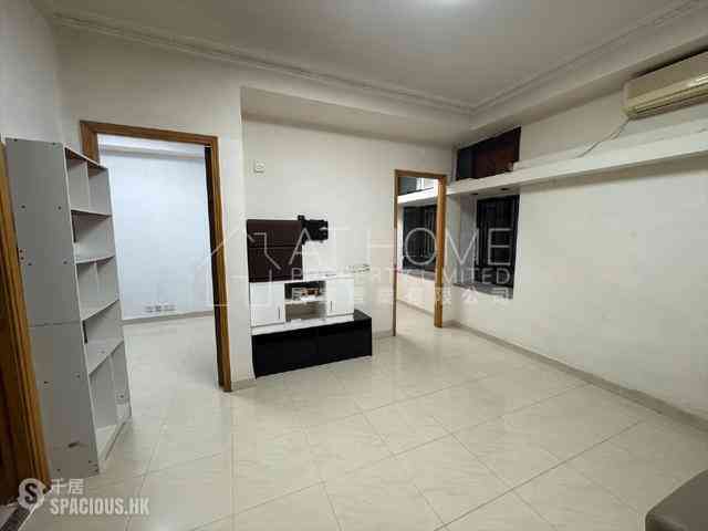 Sai Ying Pun - Liang Ga Building 01