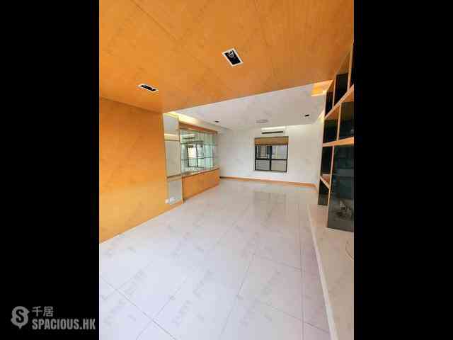 Mid Levels Central - The Grand Panorama Block 2 05