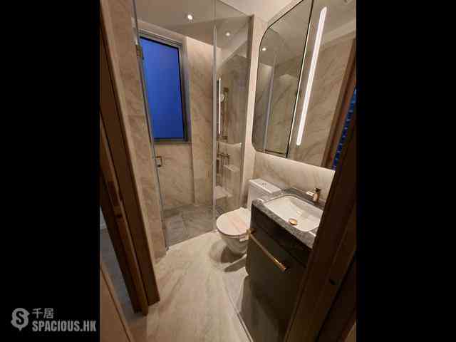 Sai Ying Pun - Des Voeux W Residence 06