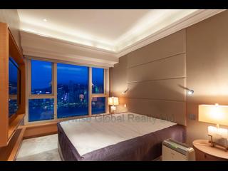 West Kowloon - The Harbourside 13