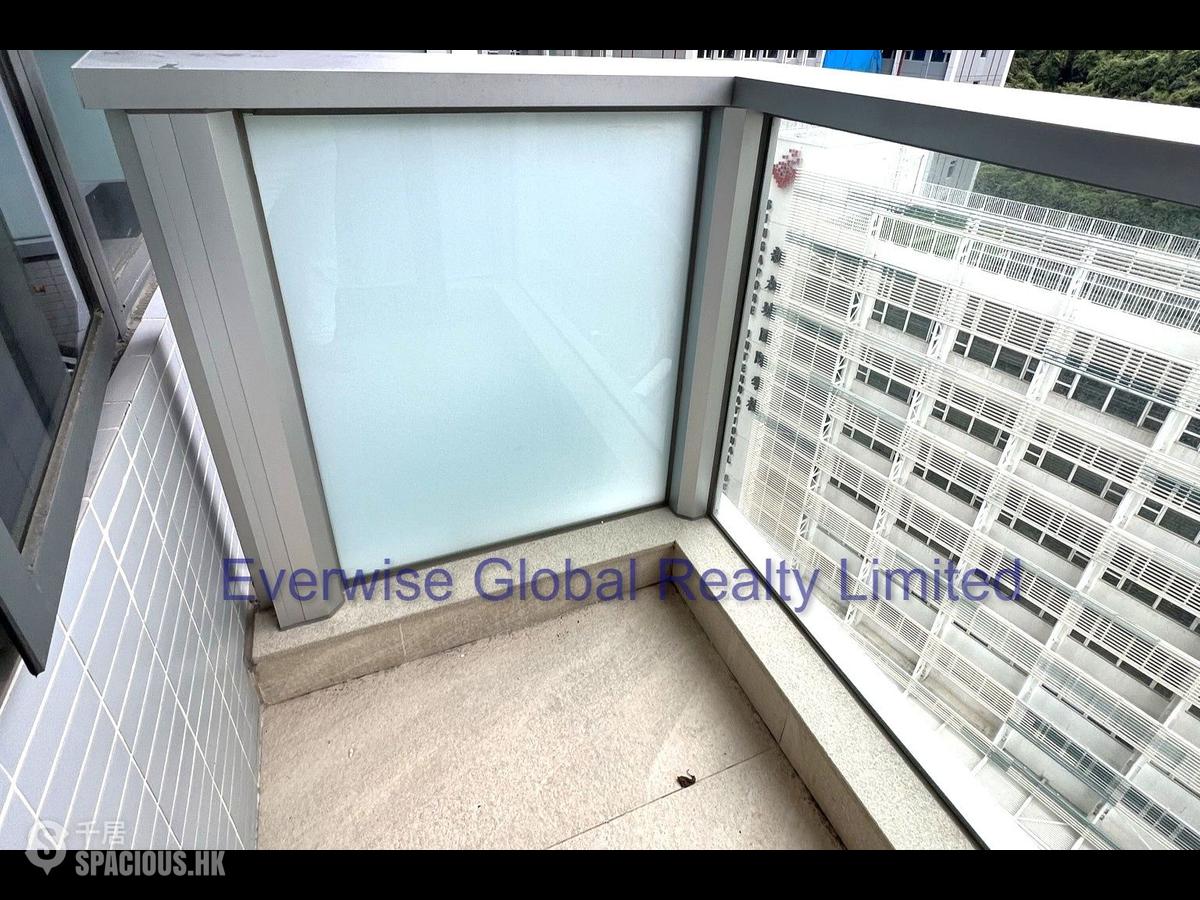 Wong Chuk Hang - The Southside Phase 1 Southland Tower 1A 01