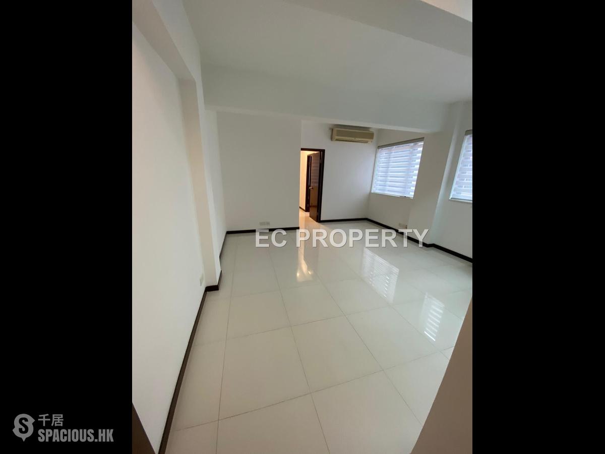 Causeway Bay - Malahon Apartments 01