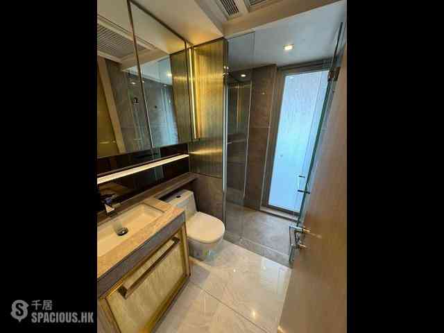 Sai Ying Pun - King's Hill 04